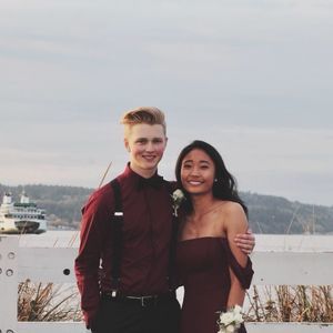 Meet your Posher, Chloe